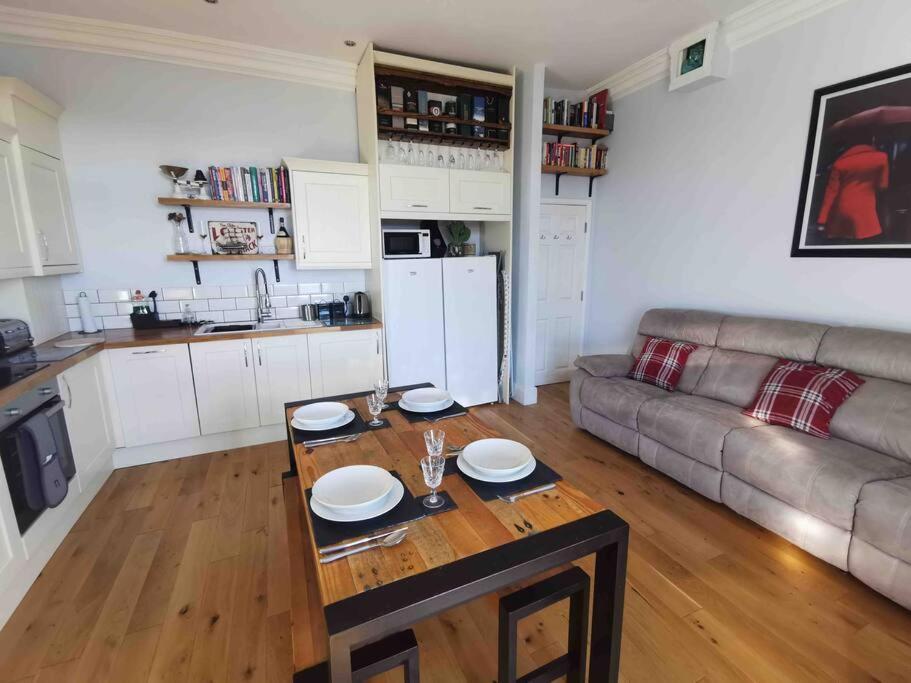 Apartmán Number 7 Torquay Stunning Sea Views Exteriér fotografie